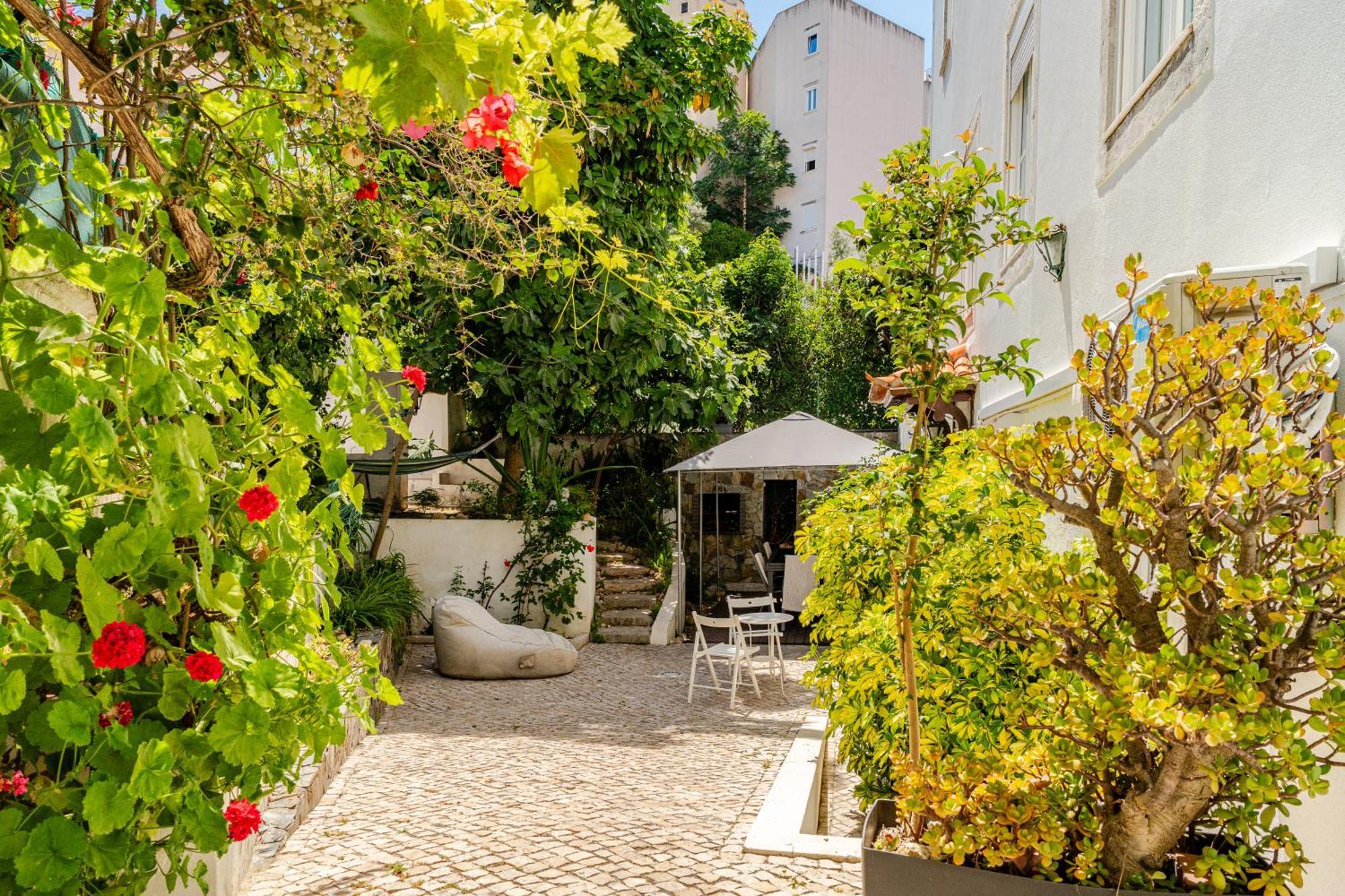 Fragrant Garden Apartment Lisbona Esterno foto